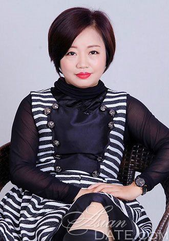 Most gorgeous profiles: Hongying from Hangzhou, romantic companionship Asian seek member
