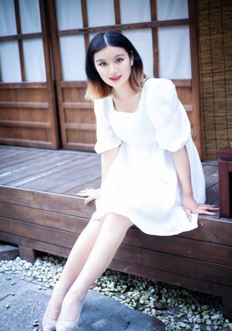 Gorgeous member profiles: Wei, Asian member picture