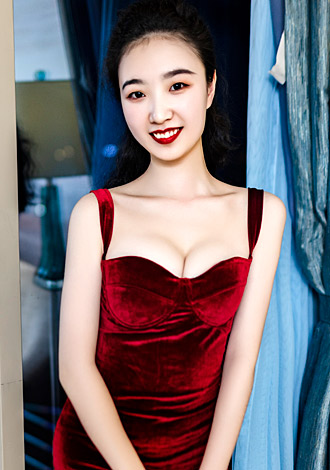 Gorgeous profiles pictures: Asian, young member, profile Qijun from Shenzhen