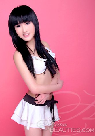 Date the woman of your dreams: Shihui from Changsha, girl pretty Asian