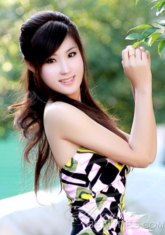 Thousands of beauties: China girl Wang