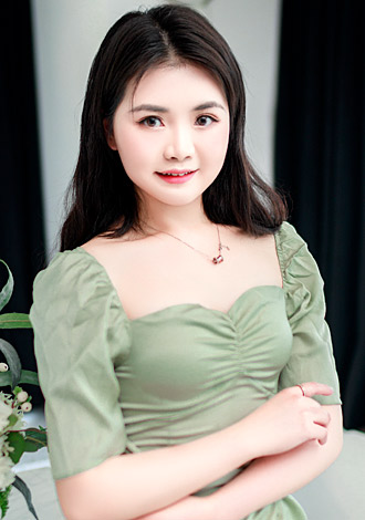 Hundreds of gorgeous pictures: Dongmei from Shanghai, Asian member looking for romantic companionship